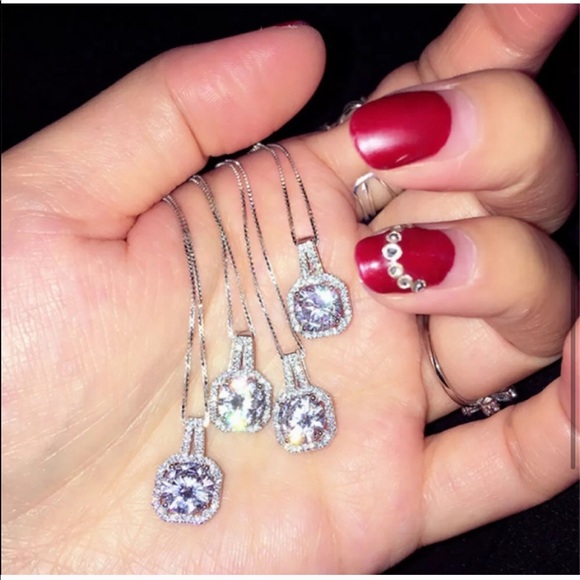 New Crystal Charm Pendant Necklace - Picture 5 of 7